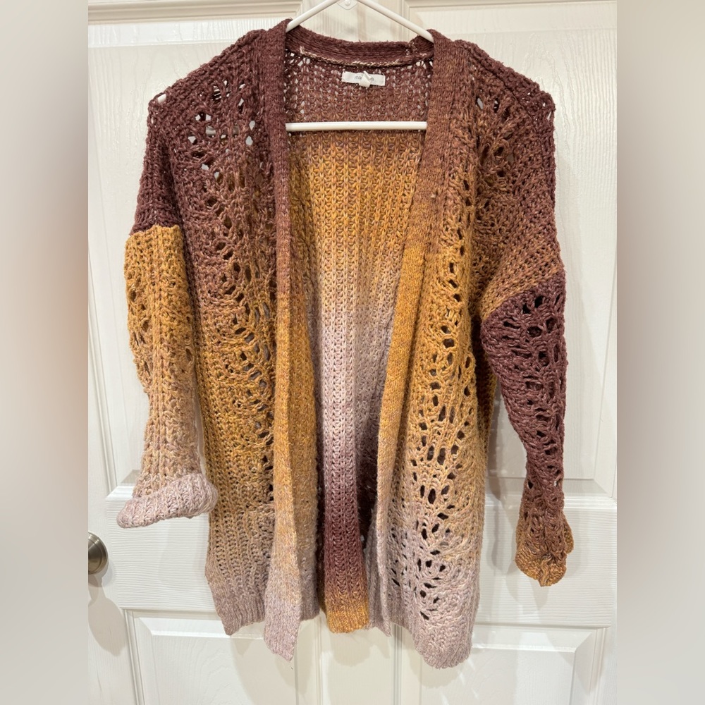 Size medium 3/4 sleeves cardigan Maurice’s